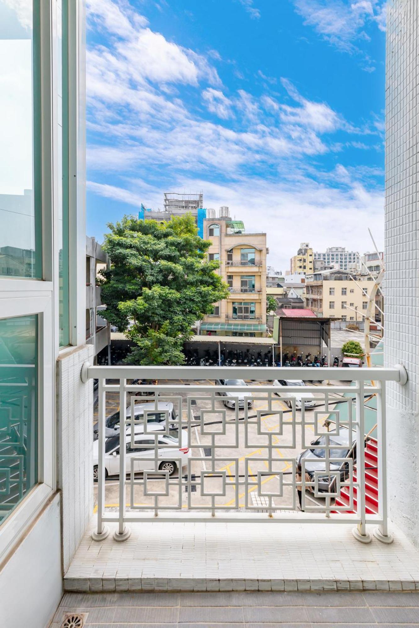 Hotel 32小巷弄 Tainan Zewnętrze zdjęcie