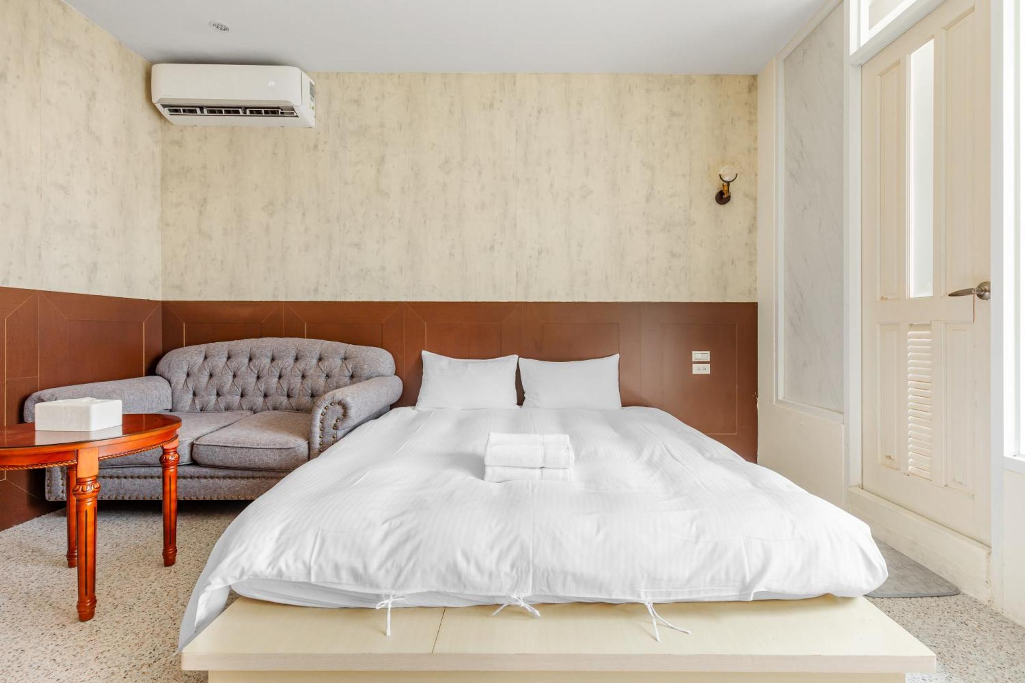 Hotel 32小巷弄 Tainan Zewnętrze zdjęcie