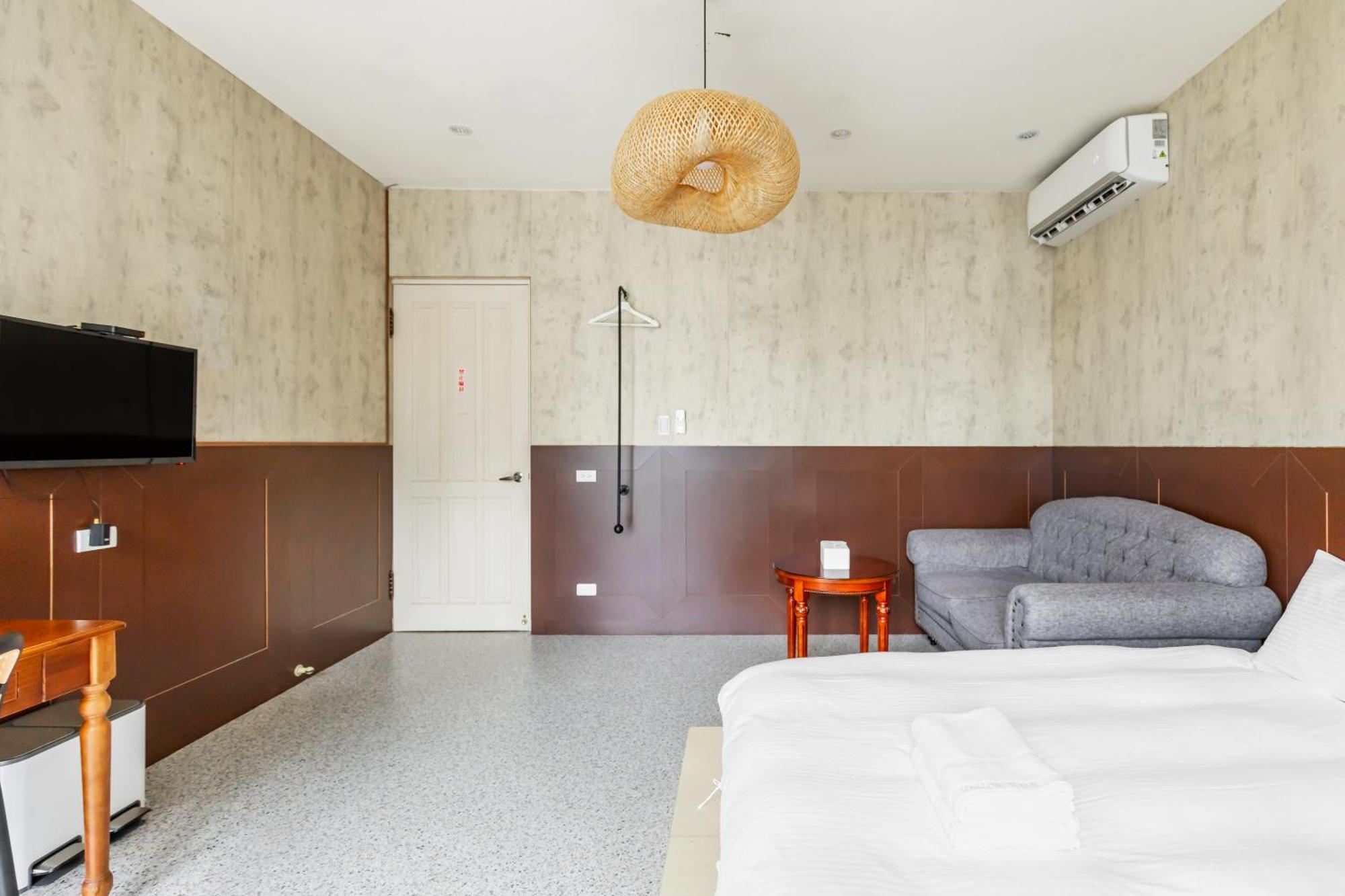 Hotel 32小巷弄 Tainan Zewnętrze zdjęcie