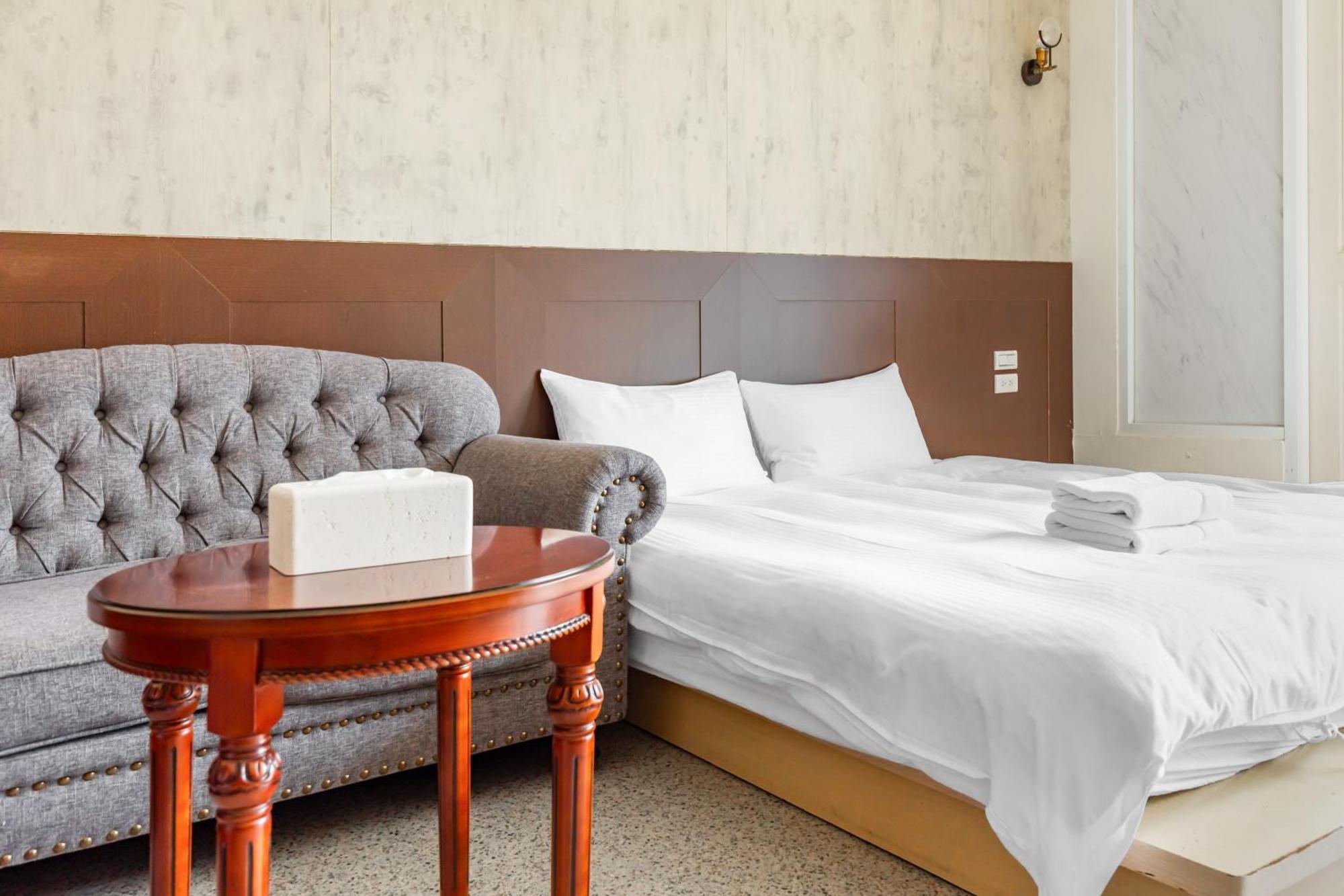 Hotel 32小巷弄 Tainan Zewnętrze zdjęcie