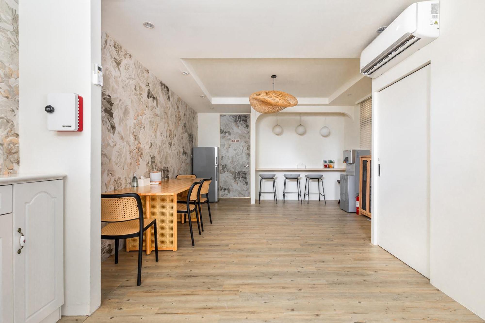 Hotel 32小巷弄 Tainan Zewnętrze zdjęcie